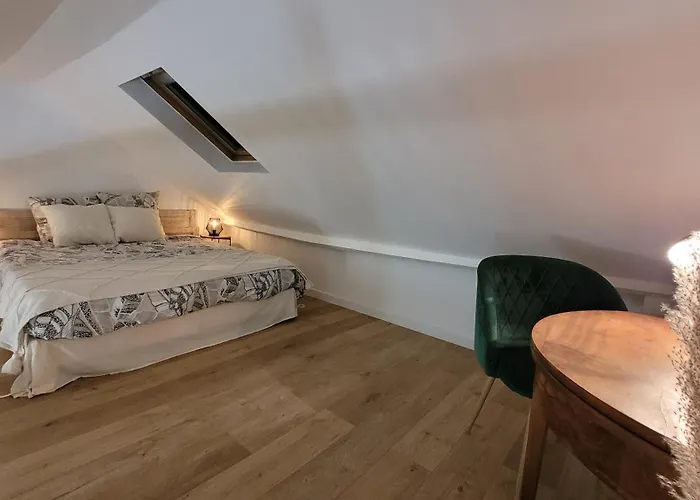 Urbain - La Bulle De Champagne - Parking Epernay